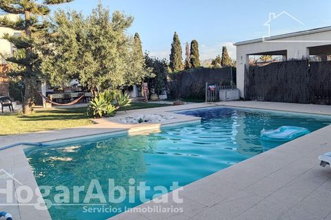Villa i Oliva, Valencia, Oliva - € 750.000 | Ref: 092XBOM750.FPV-C/3716 - foto 1