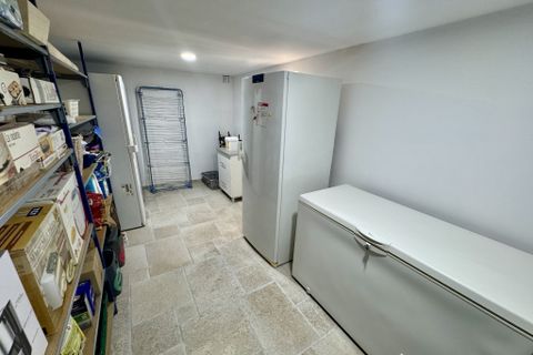 Farm hus i Orange, Vaucluse, Orange - € 871.500 | Ref: PVMA2590106409 - foto 42