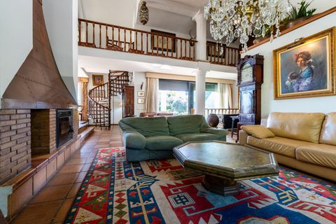 Villa i Mairena Del Aljarafe, Sevilla - foto 1