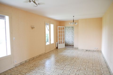 Villa a Casteljaloux, Lot-et-Garonne, Casteljaloux - € 176.800 | Ref: 5-24-03-13 - foto 2