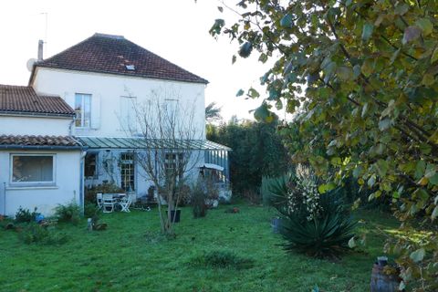 Villa a Miramont-de-Guyenne, Lot-et-Garonne, Miramont-de-Guyenne - € 187.200 | Ref: 2-24-12-48 - foto 3