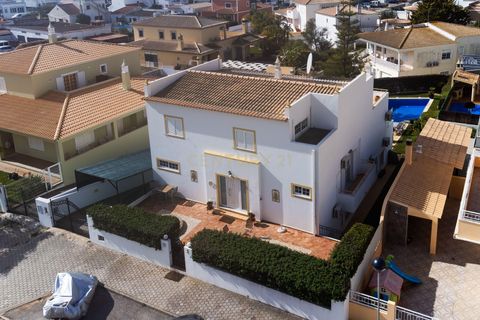 Villa a Alcantarilha, Faro, Alcantarilha - € 750.000 | Ref: C0507-00205 - foto 3