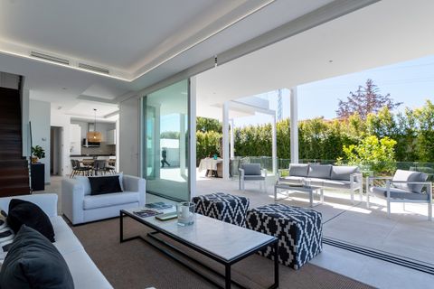 Villa a Marbella, Malaga, Marbella - € 1.950.000 | Ref: DPIe36028 - foto 3