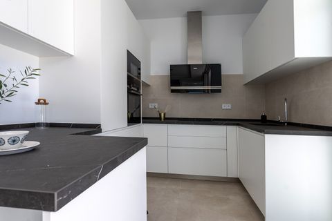 Villa a Marbella, Malaga, Marbella - € 1.950.000 | Ref: DPIe36028 - foto 10