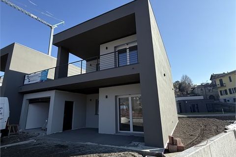 Villa a Erba, Como, Erba - € 440.000 | Ref: Residenza Mascagni - foto 2