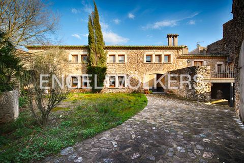Landsbyhus i Cabanelles, Gerona, Cabanelles - € 695.000 | Ref: W-02YSUG - foto 1
