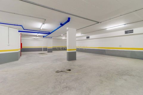 Lejlighed i Amadora, Lisbon, Amadora - € 460.000 | Ref: C0483-00713 - foto 38