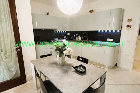 Villa i Venice, Venice, Venice - € 375.000 | Ref: RC097 - foto 9