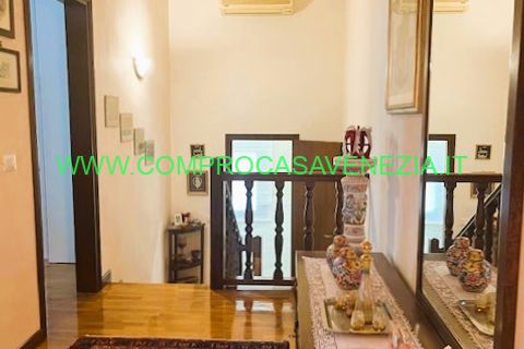 Villa i Venice, Venice, Venice - € 375.000 | Ref: RC097 - foto 33