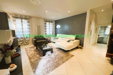Villa i Venice, Venice, Venice - € 375.000 | Ref: RC097 - foto 2