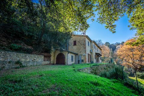 Farm hus i Volterra, Pisa, Volterra - € 490.000 | Ref: C-09-462181 - foto 1