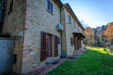 Farm hus i Volterra, Pisa, Volterra - € 490.000 | Ref: C-09-462181 - foto 3