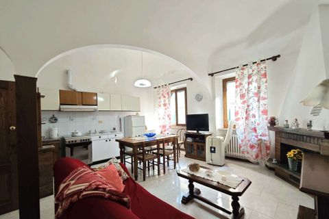 Villa i Volterra, Pisa, Volterra - € 168.000 | Ref: A-15-463464 - foto 1