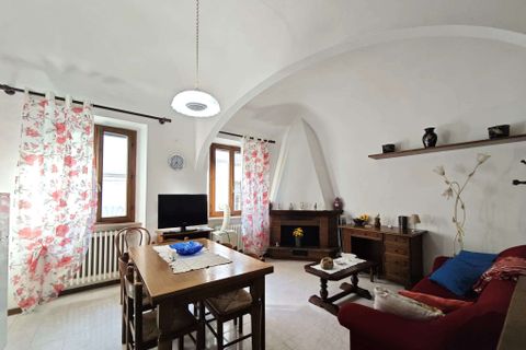 Villa i Volterra, Pisa, Volterra - € 168.000 | Ref: A-15-463464 - foto 4