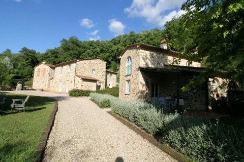 Villa a Lamporecchio, Pistoia, Lamporecchio - € 1.500.000 | Ref: Alb-39-464757 - foto 2