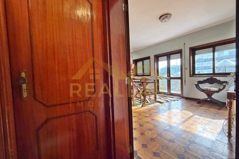 Villa a Nogueira, Porto, Nogueira - € 475.000 | Ref: RL-475-316 - foto 7
