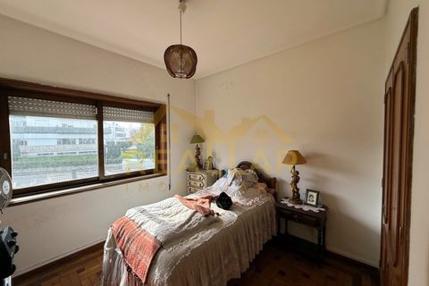 Villa a Nogueira, Porto, Nogueira - € 475.000 | Ref: RL-475-316 - foto 11