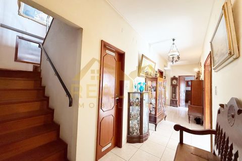 Villa a Nogueira, Porto, Nogueira - € 475.000 | Ref: RL-475-316 - foto 16