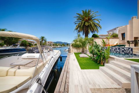 Villa i Empuriabrava, Gerona, Empuriabrava - € 1.390.000 | Ref: W-02WWL8 - foto 13