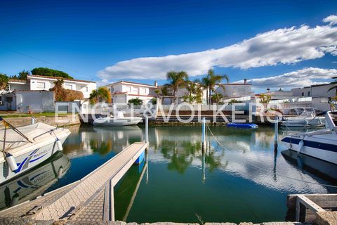 Villa a Empuriabrava, Gerona, Empuriabrava - € 755.000 | Ref: W-02YHLI - foto 42