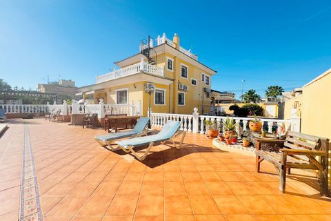 Villa a Torrevieja, Alicante, Torrevieja - € 610.000 | Ref: SH217 - foto 2