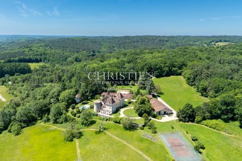 Landejendom i Perigueux, Dordogne, Perigueux - € 3.550.000 | Ref: CC1096 - foto 1