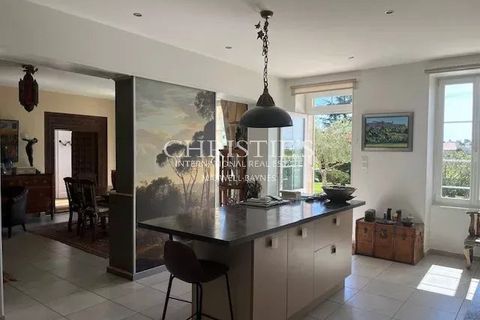 Villa a Bourg, Gironde, Bourg - € 890.000 | Ref: XR1062 - foto 12