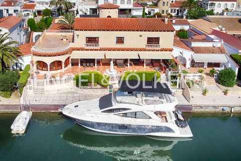 Villa a Empuriabrava, Gerona, Empuriabrava - € 4.490.000 | Ref: W-02WWYN - foto 1