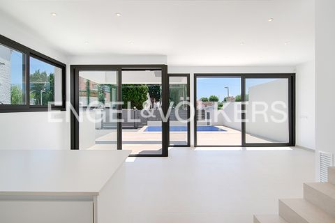 Rækkehus i Empuriabrava, Gerona, Empuriabrava - € 649.000 | Ref: W-02XFAU - foto 7