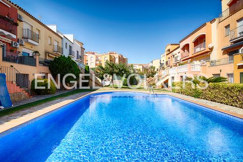 Rækkehus i Empuriabrava, Gerona, Empuriabrava - € 348.000 | Ref: W-02X8ZC - foto 1