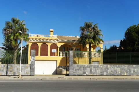 Villa i La Manga Del Mar Menor, Murcia - foto 1