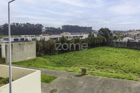 Helårsgrund i Maia, Porto, Maia - € 95.000 | Ref: ZMPT573292 - foto 12