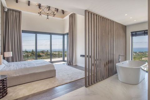 Villa a Elviria, Malaga, Elviria - € 3.500.000 | Ref: R4381756 - foto 13