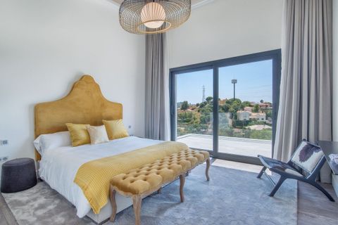 Villa a Elviria, Malaga, Elviria - € 3.500.000 | Ref: R4381756 - foto 15