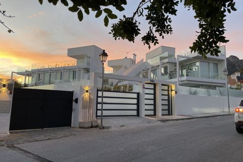 Villa i Marbella, Malaga, Marbella - € 1.950.000 | Ref: R4972885 - foto 1