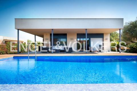 Villa in Peralada, Gerona, Peralada - € 1.365.000 | Ref: W-02T7MN - foto 1