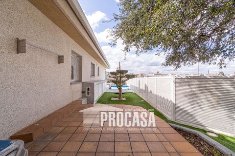 Villa a Empuriabrava, Gerona, Empuriabrava - € 699.000 | Ref: 3648 - foto 40