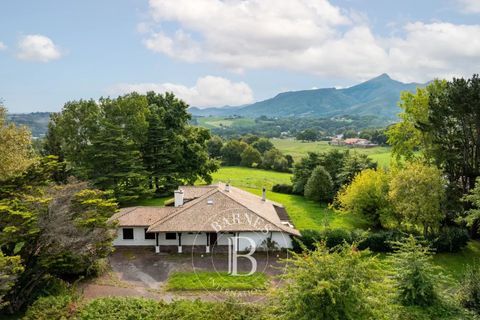 Villa a Urrugne, Pyrenees-Atlantiques, Urrugne - € 1.980.000 | Ref: M1525 - foto 3