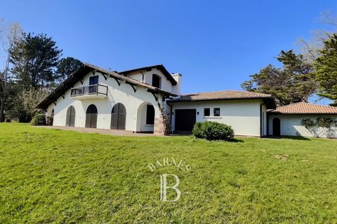 Villa a Urrugne, Pyrenees-Atlantiques, Urrugne - € 1.980.000 | Ref: M1525 - foto 9