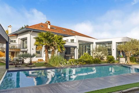 Villa i Anglet, Pyrenees-Atlantiques, Anglet - € 3.900.000 | Ref: M1533 - foto 2