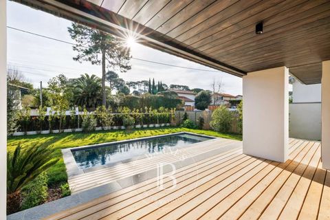 Villa i Anglet, Pyrenees-Atlantiques, Anglet - € 2.740.000 | Ref: M1598 - foto 4