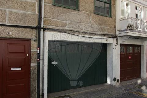 Villa i Guimaraes, Braga, Guimaraes - € 290.000 | Ref: 121751324-281 - foto 1