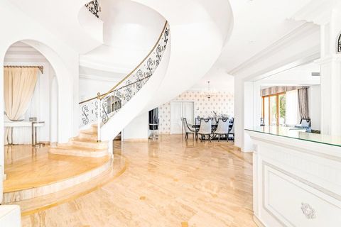 Villa a Benahavis, Malaga, Benahavis - € 13.950.000 | Ref: RNG095V16 - foto 6