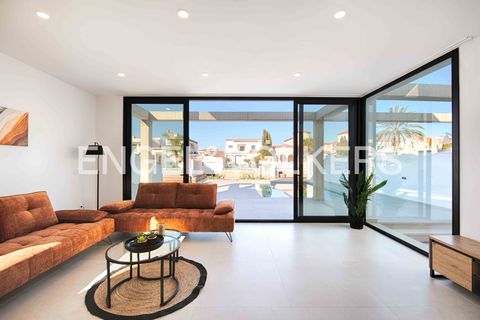 Villa i Empuriabrava, Gerona, Empuriabrava - € 1.290.000 | Ref: W-02XSFK - foto 10