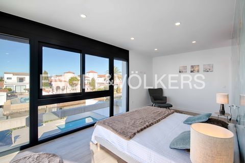 Villa i Empuriabrava, Gerona, Empuriabrava - € 1.290.000 | Ref: W-02XSFK - foto 25