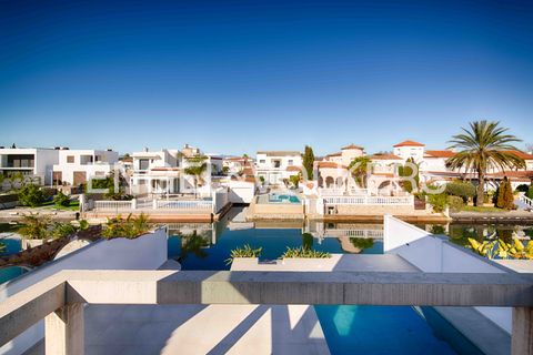Villa i Empuriabrava, Gerona, Empuriabrava - € 1.290.000 | Ref: W-02XSFK - foto 27