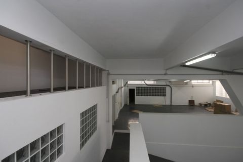 Garage i Carcavelos, Lisbon, Carcavelos - € 380.000 | Ref: 24-E.FAV-0041 - foto 1