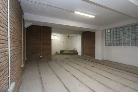 Garage i Carcavelos, Lisbon, Carcavelos - € 380.000 | Ref: 24-E.FAV-0041 - foto 2