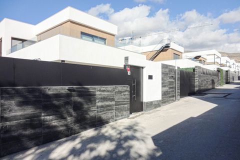 Villa i Finestrat, Alicante, Finestrat - € 795.000 | Ref: 10070 - foto 2