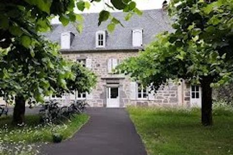 Landejendom i Aurillac, Cantal, Aurillac - € 650.000 | Ref: 303 - foto 1